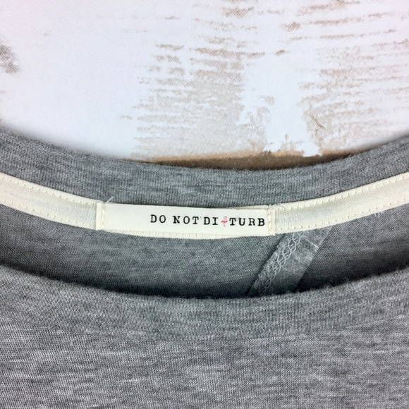 Gray Long Sleeve Floral Open Back Top - Picture 2 of 8